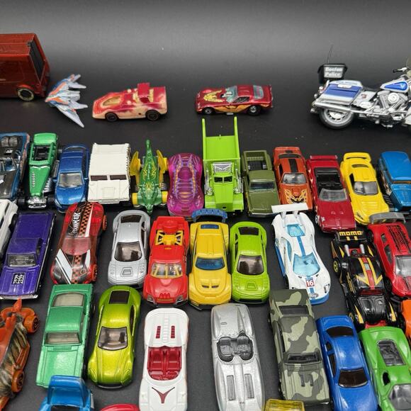 Huge Lot Of 123 Hot Wheels Matchbox & More Diecast Cars Redline 1960s - Modern - Picture 6 of 13